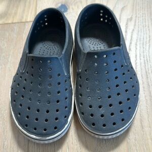 Native Miles in Jiffy Black